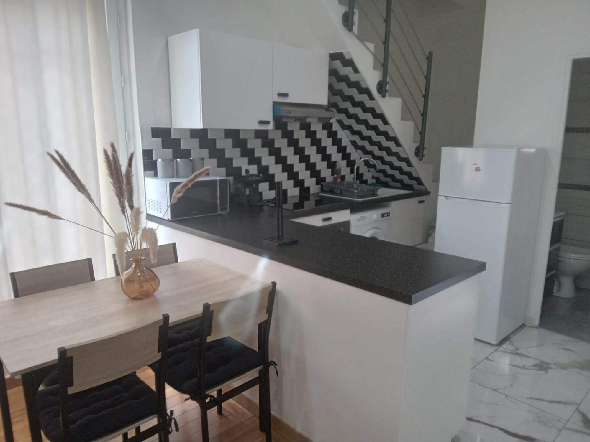 Joli Appartement De Vacances Écouen Zewnętrze zdjęcie